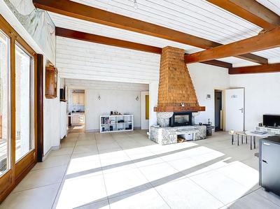 Maison - 255 m² - 7 pièces