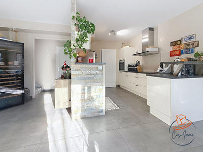 Maison - 87 m² - 4 pièces