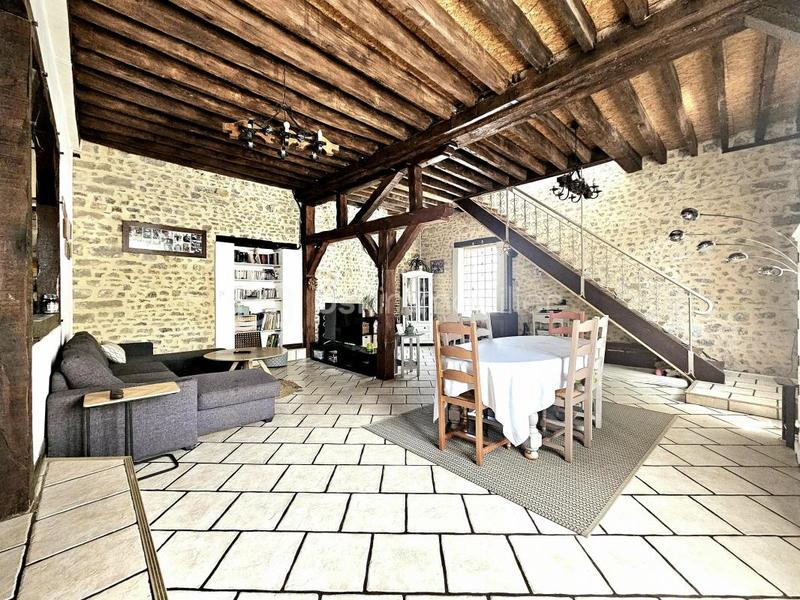 Maison en pierre - 133 m² - 5 pièces