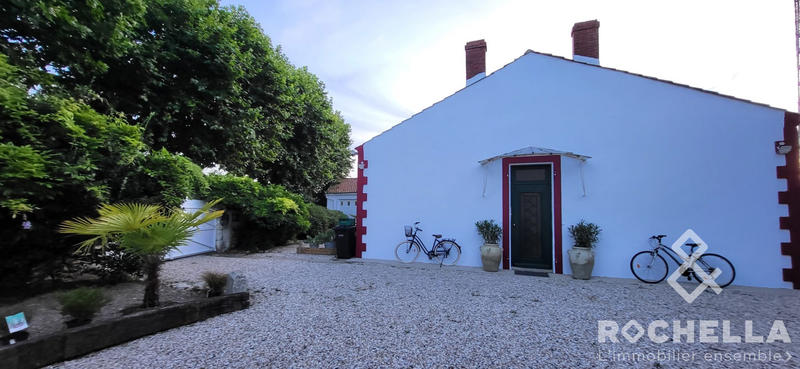 Maison ancienne - 200 m² - 7 pièces