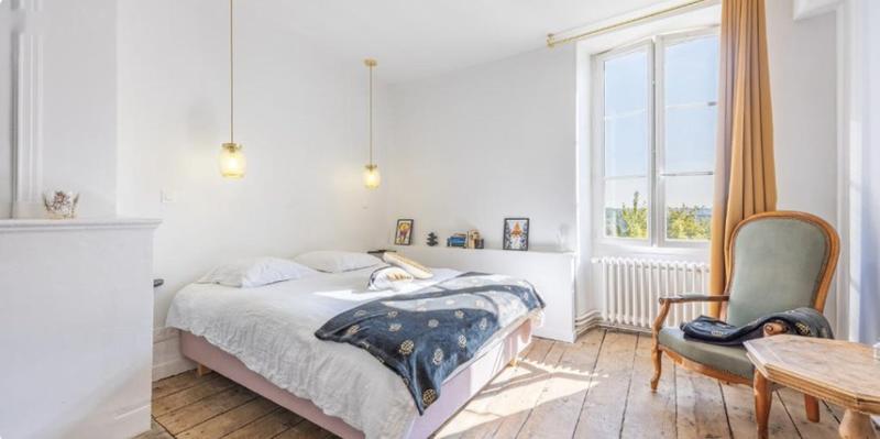 Maison - 230 m² - 6 pièces