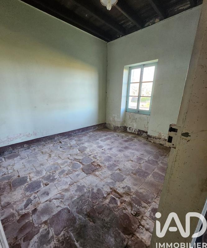 Maison - 256 m² - 5 pièces