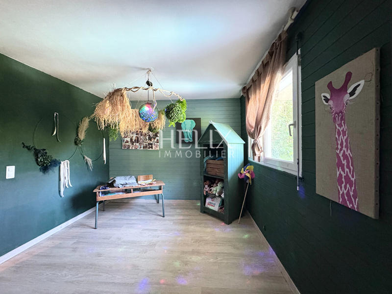 Maison - 350 m² - 8 pièces