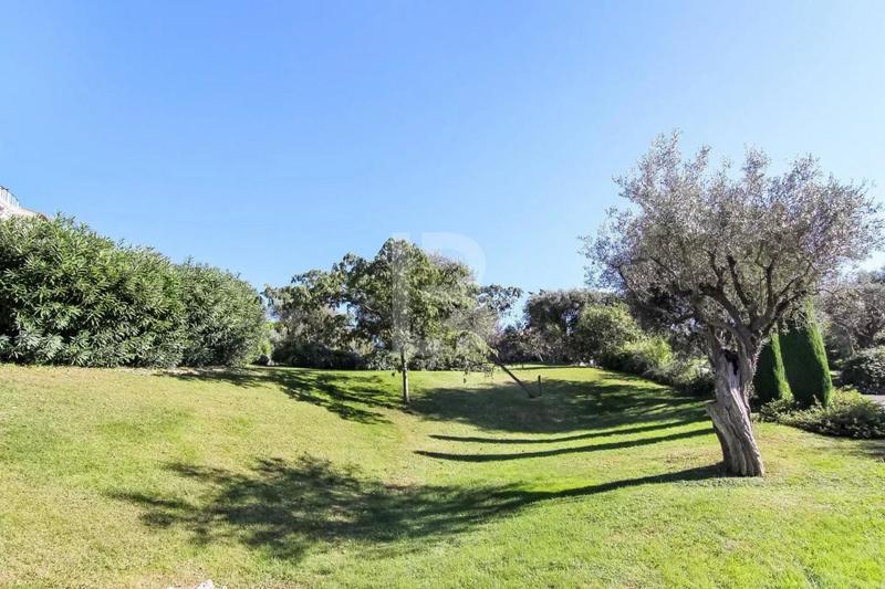 Appartement - 102 m² - 4 pièces