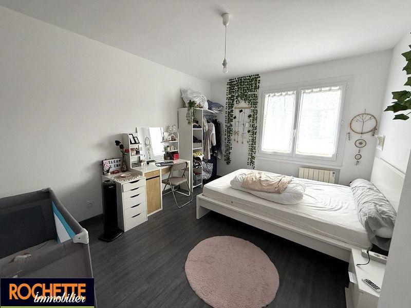 Maison traditionnelle - 140 m² - 6 pièces