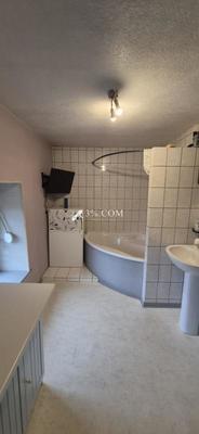 Maison - 161 m² - 10 pièces