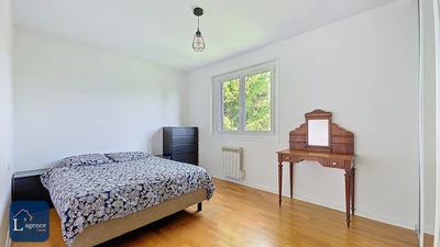 Appartement - 109 m² - 5 pièces