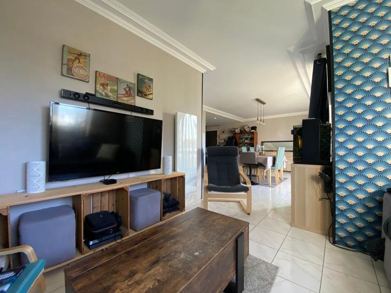 Appartement - 97 m² - 4 pièces