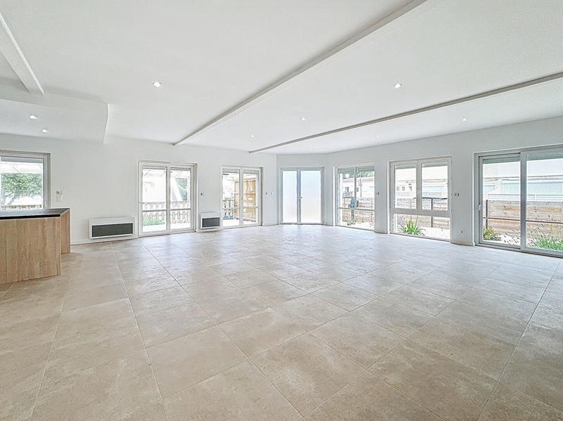 Maison - 152 m² - 6 pièces