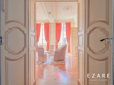 Appartement - 215 m² - 8 pièces