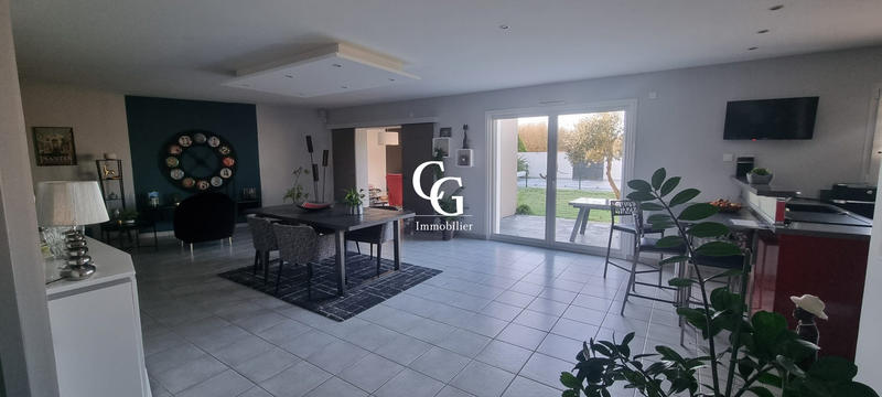 Maison contemporaine - 159 m² - 6 pièces