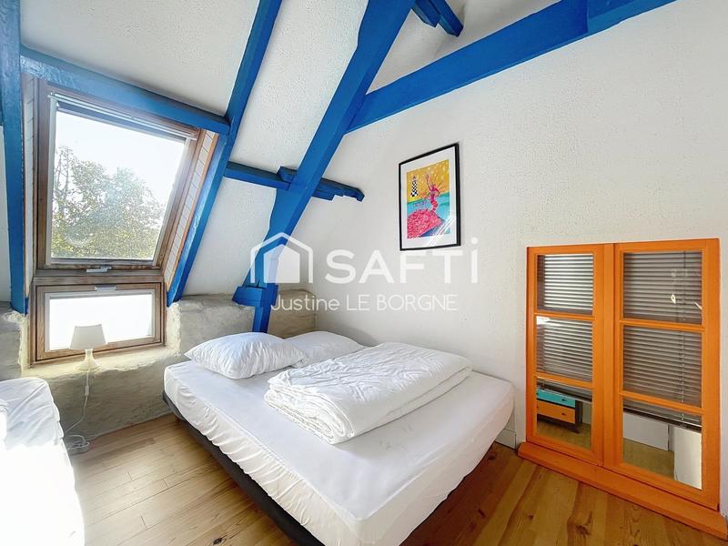 Maison - 296 m² - 13 pièces