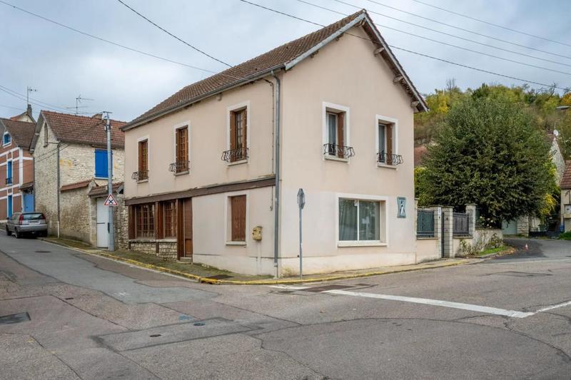 Maison - 206 m² - 8 pièces