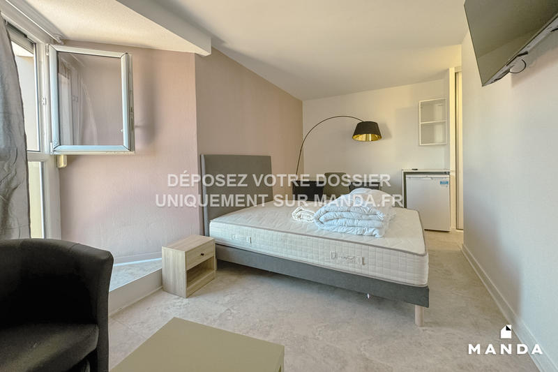 Chambre - 14 m² - 6 pièces