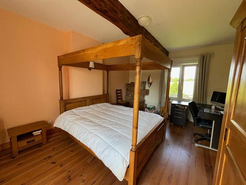 Propriété - 181 m² - 7 pièces