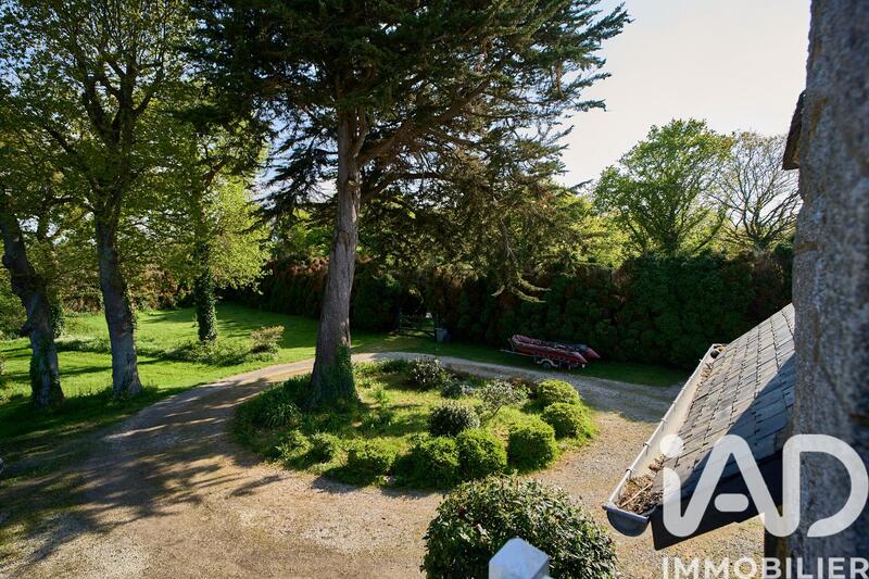 Maison - 276 m² - 11 pièces