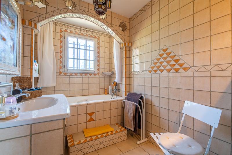 Villa - 165 m² - 8 pièces