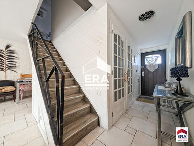 Maison - 93 m² - 4 pièces