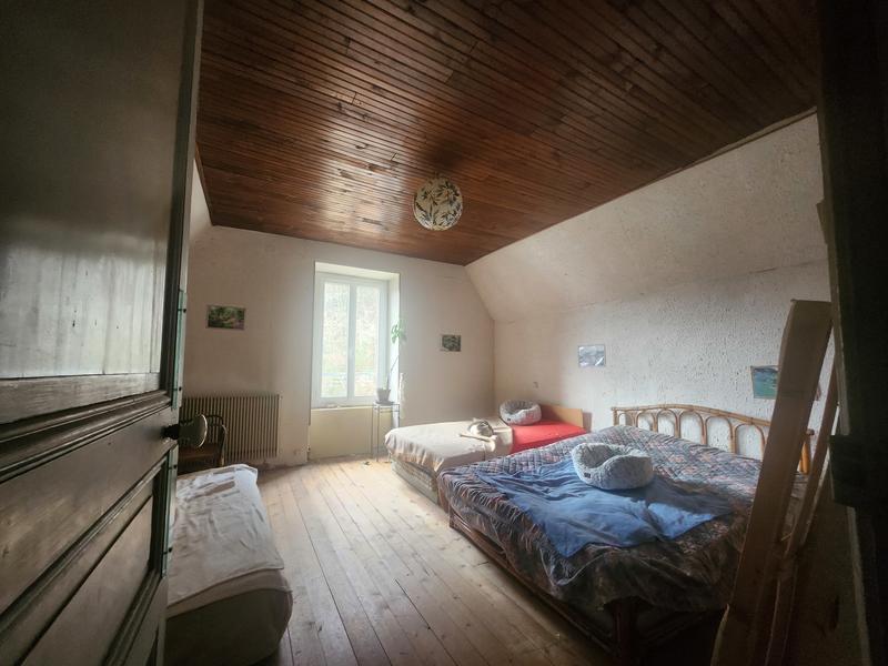 Propriété - 260 m² - 11 pièces