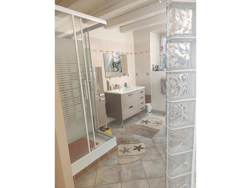 Maison - 228 m² - 7 pièces