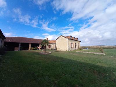 Corps de ferme - 250 m² - 8 pièces