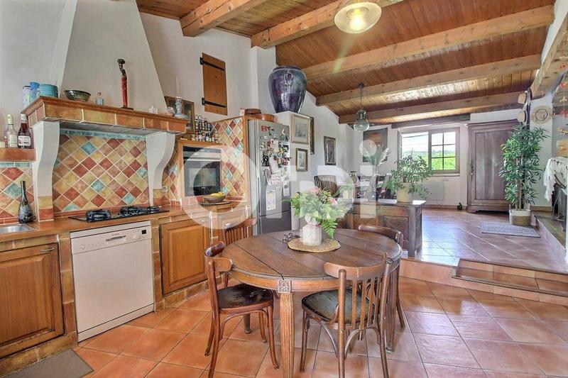 Maison - 170 m² - 4 pièces