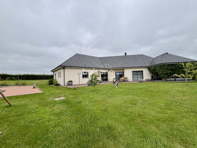 Maison - 190 m² - 6 pièces