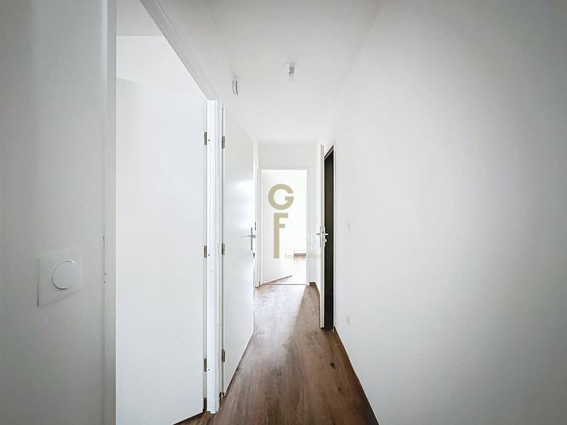 Appartement - 93 m² - 4 pièces