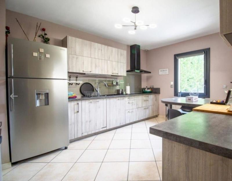 Maison - 250 m² - 7 pièces