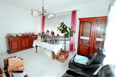 Maison - 147 m² - 6 pièces