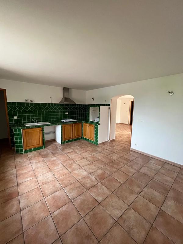 Maison - 81 m² - 4 pièces