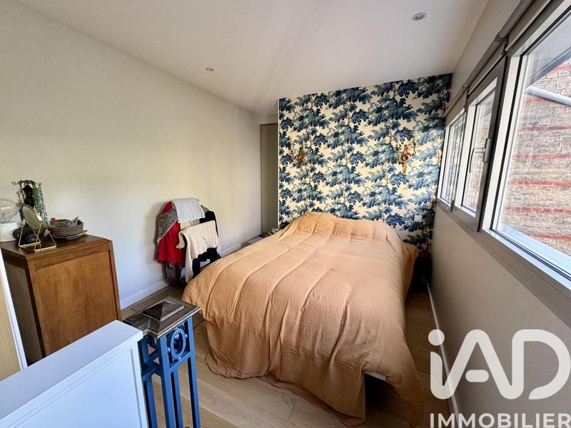 Maison - 240 m² - 8 pièces