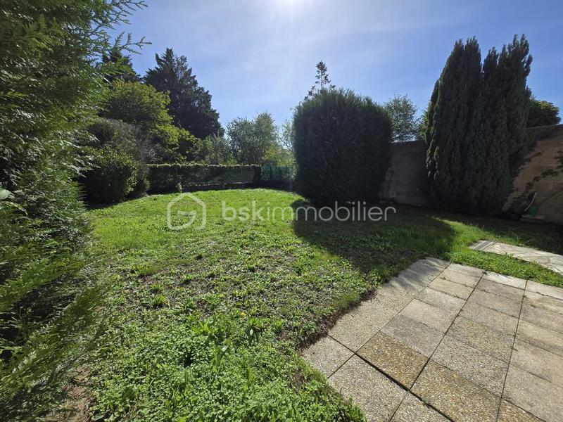 Pavillon - 85 m² - 3 pièces