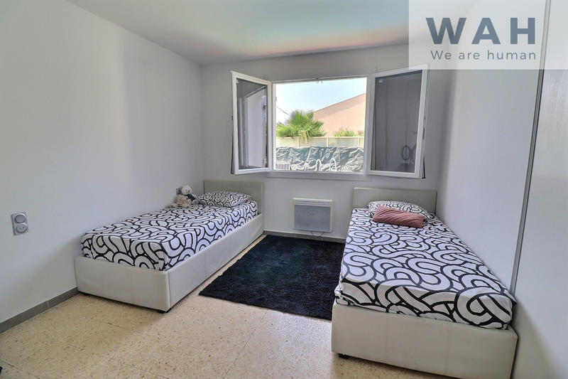 Maison - 194 m² - 9 pièces