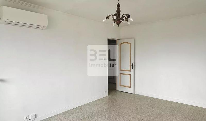 Appartement - 81 m² - 5 pièces