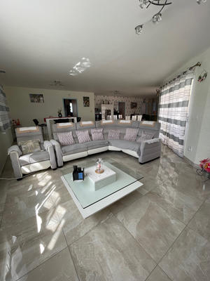 Villa - 193 m² - 6 pièces