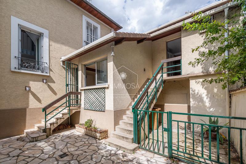 Maison - 140 m² - 6 pièces