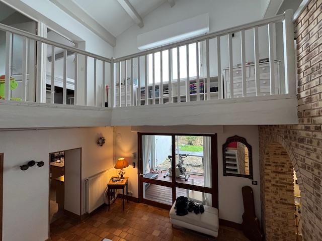 Maison - 184 m² - 8 pièces