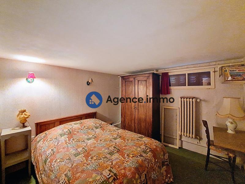 Maison - 168 m² - 8 pièces