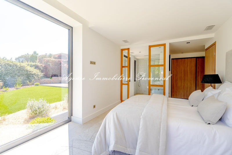 Villa - 370 m² - 7 pièces