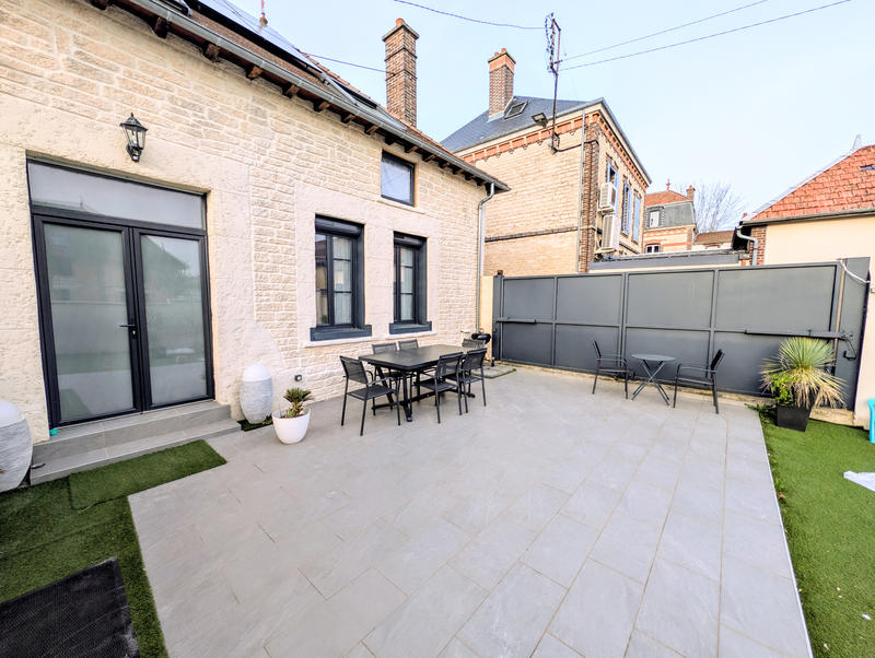 Maison - 125 m² - 6 pièces