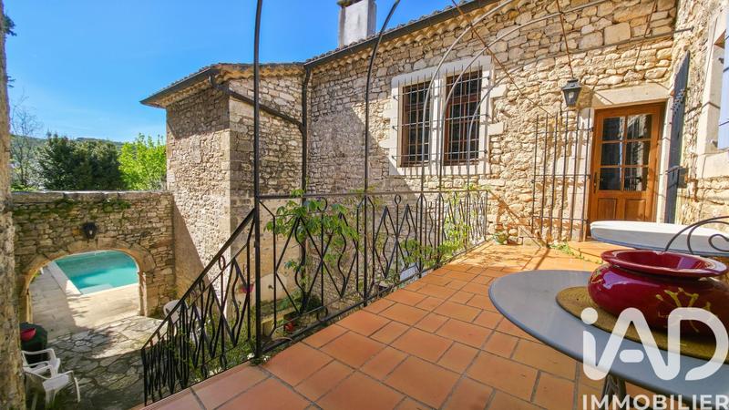 Maison - 360 m² - 12 pièces