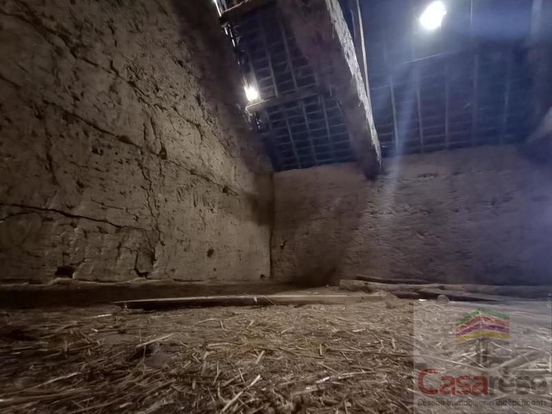 Grange - 270 m² - 8 pièces