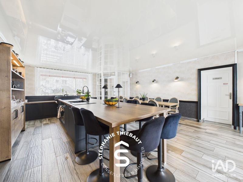 Local commercial - 407 m²