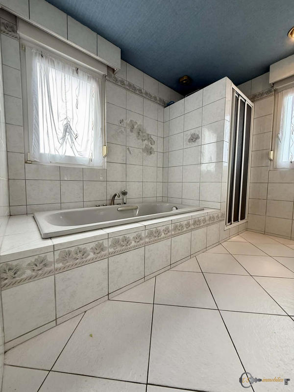 Maison - 138 m² - 4 pièces