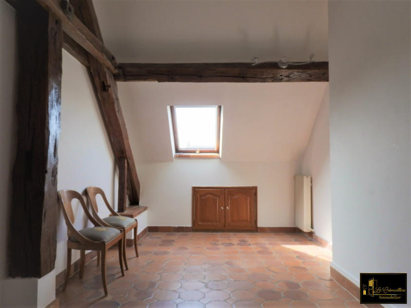 Appartement - 90 m² - 5 pièces