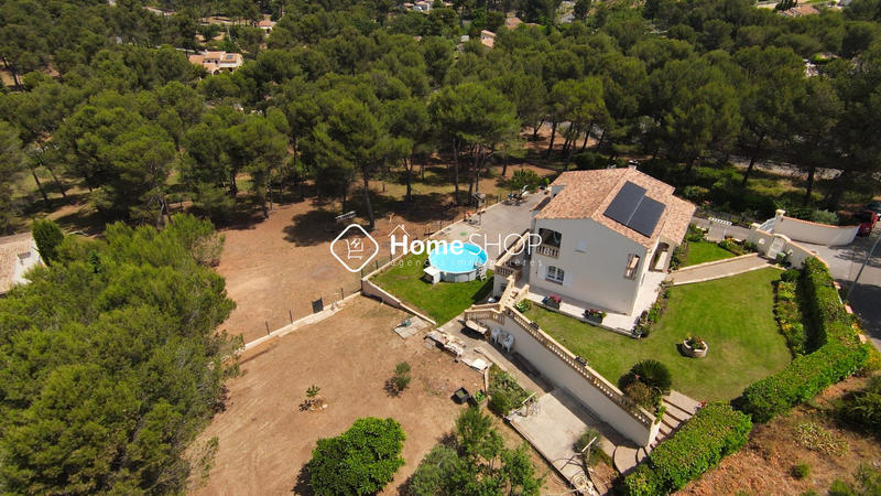 Villa - 196 m² - 7 pièces