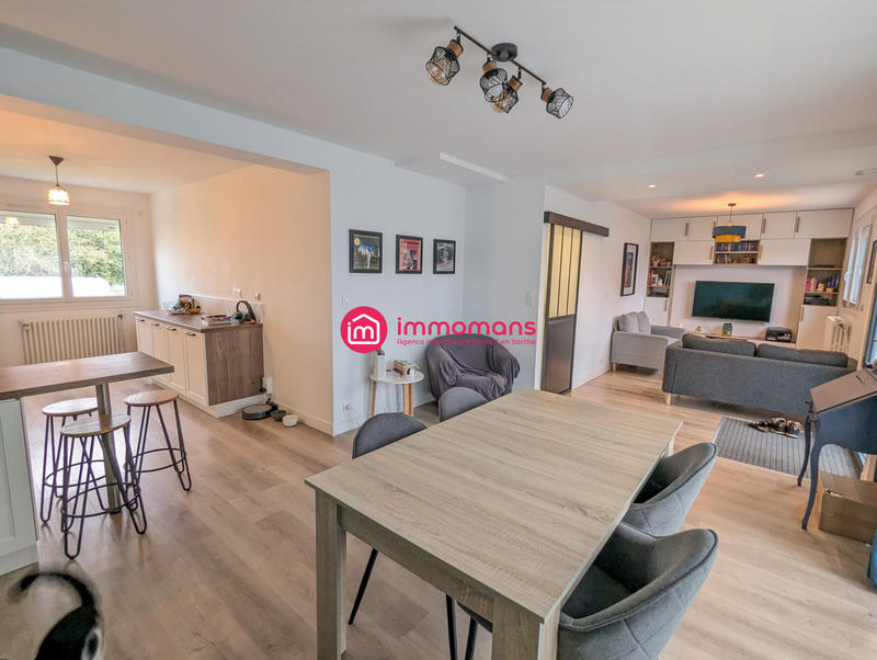 Maison - 93 m² - 4 pièces