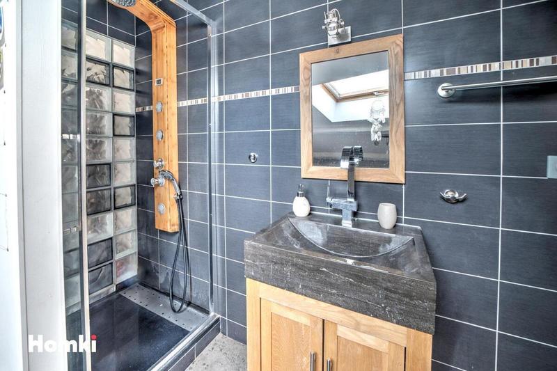 Maison - 160 m² - 7 pièces