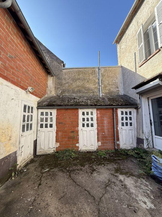 Immeuble - 110 m² - 6 pièces